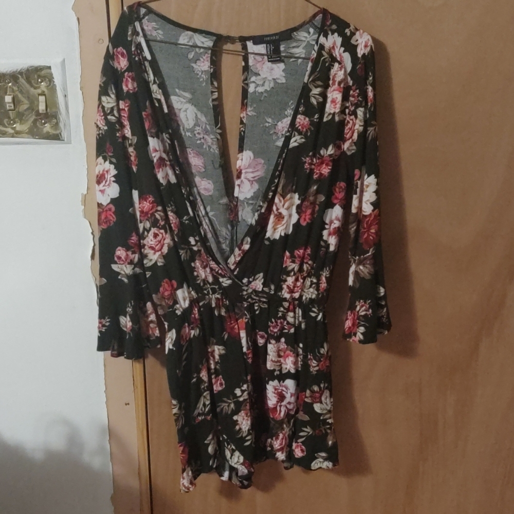Romper - Picture 2 of 2